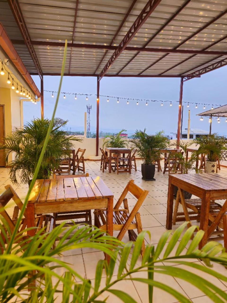 Hotel Residencial Brest Amazon Tarapoto Extérieur photo